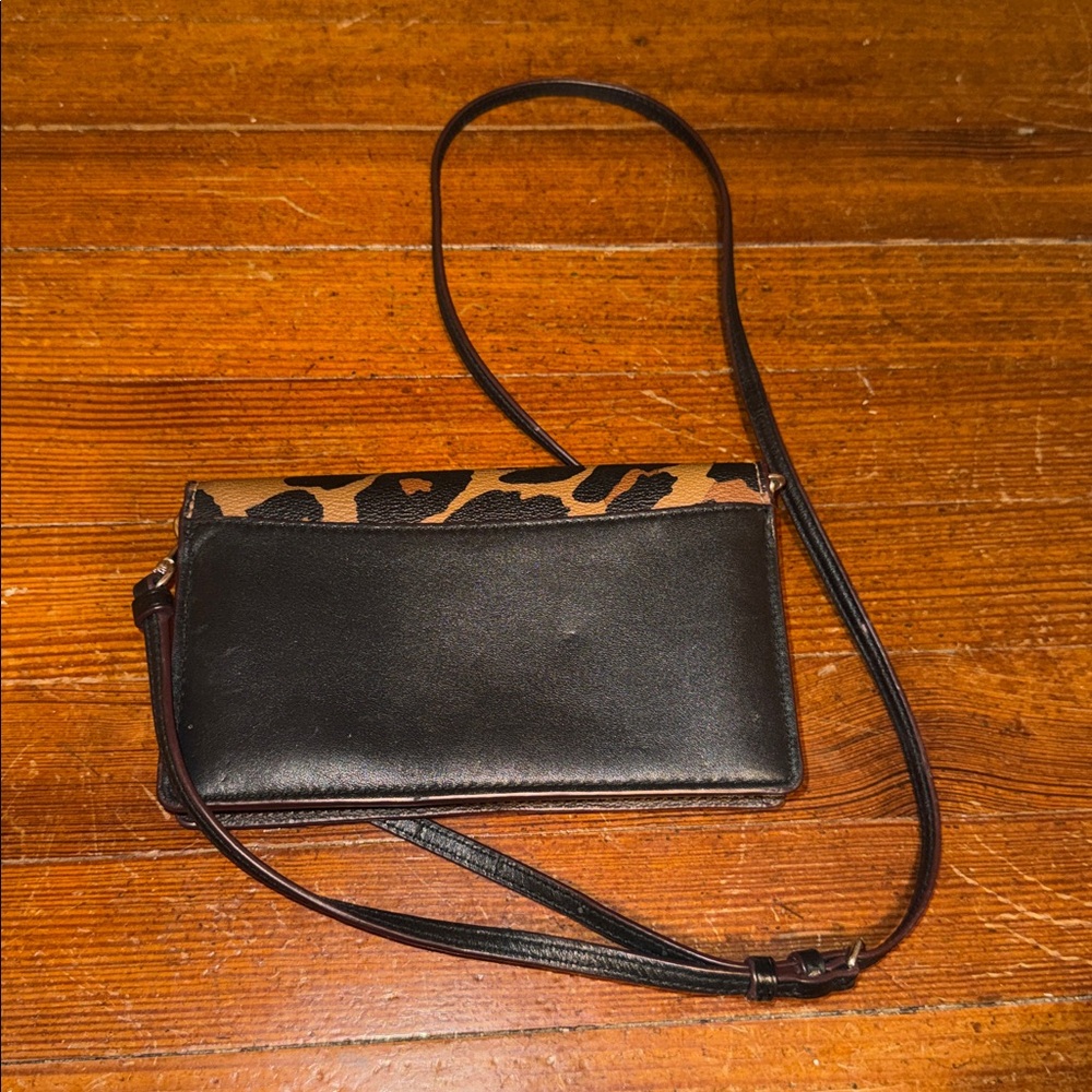 Preowned Coach Anna Fold over Crossbody Clutch Bag  Leopard Print - Picture 5 of 6